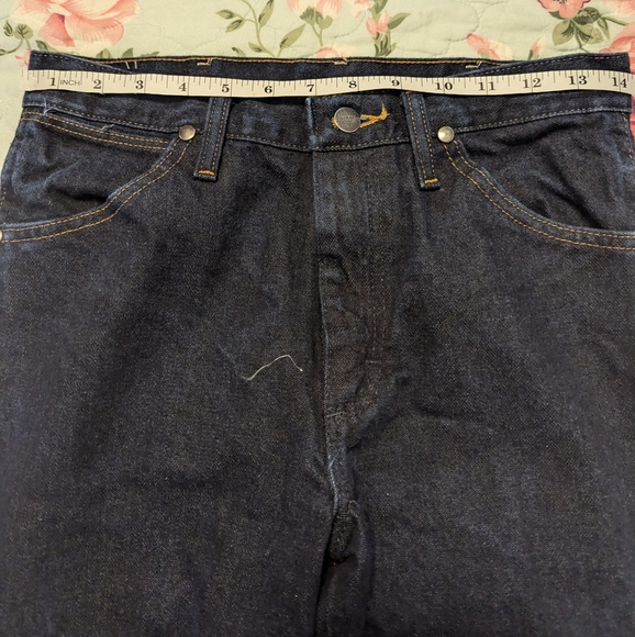 Wrangler Jeans - Picture 3 of 6